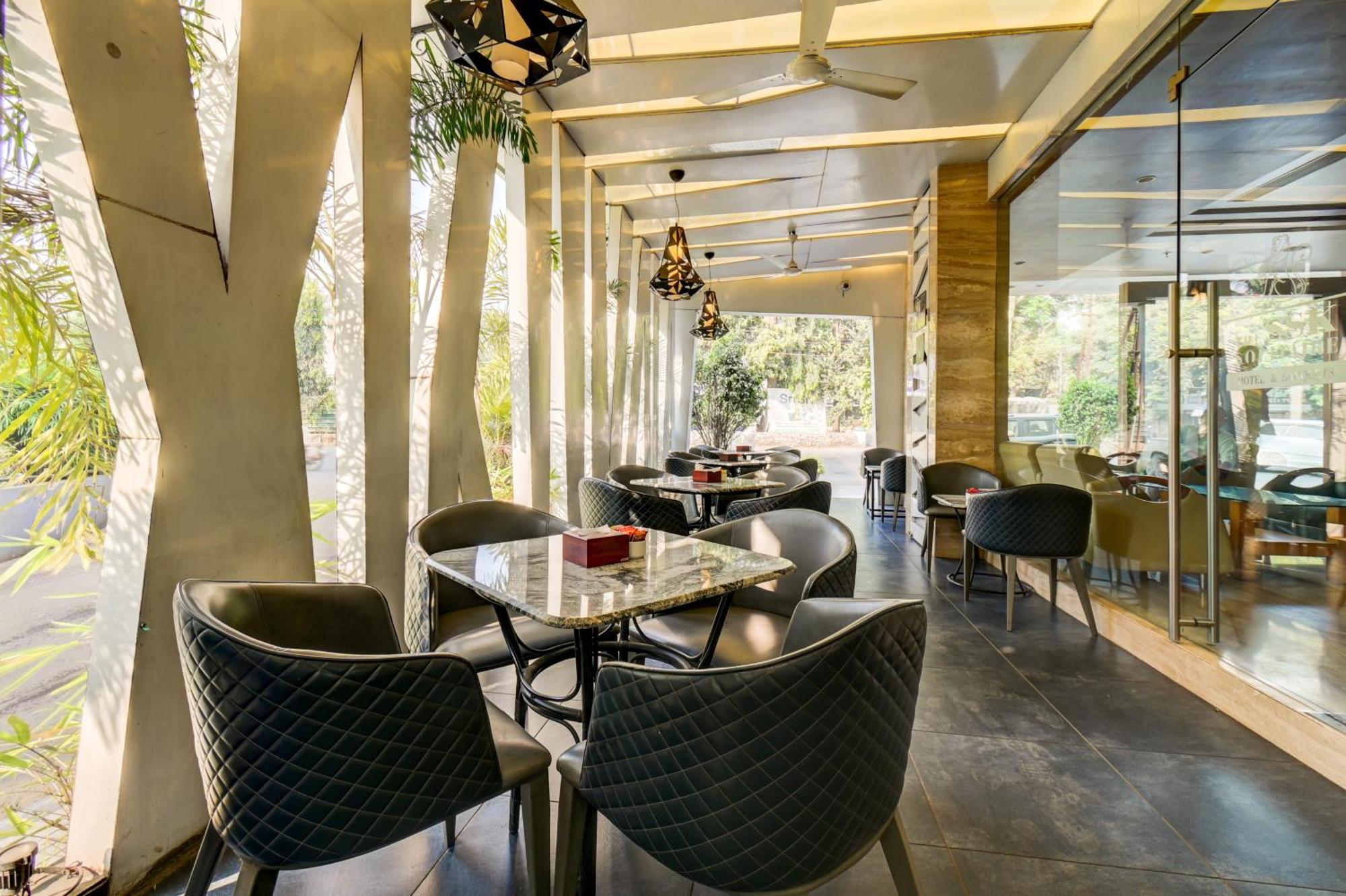 The Ssk Solitaire Hotel & Banquets Nashik Exterior foto
