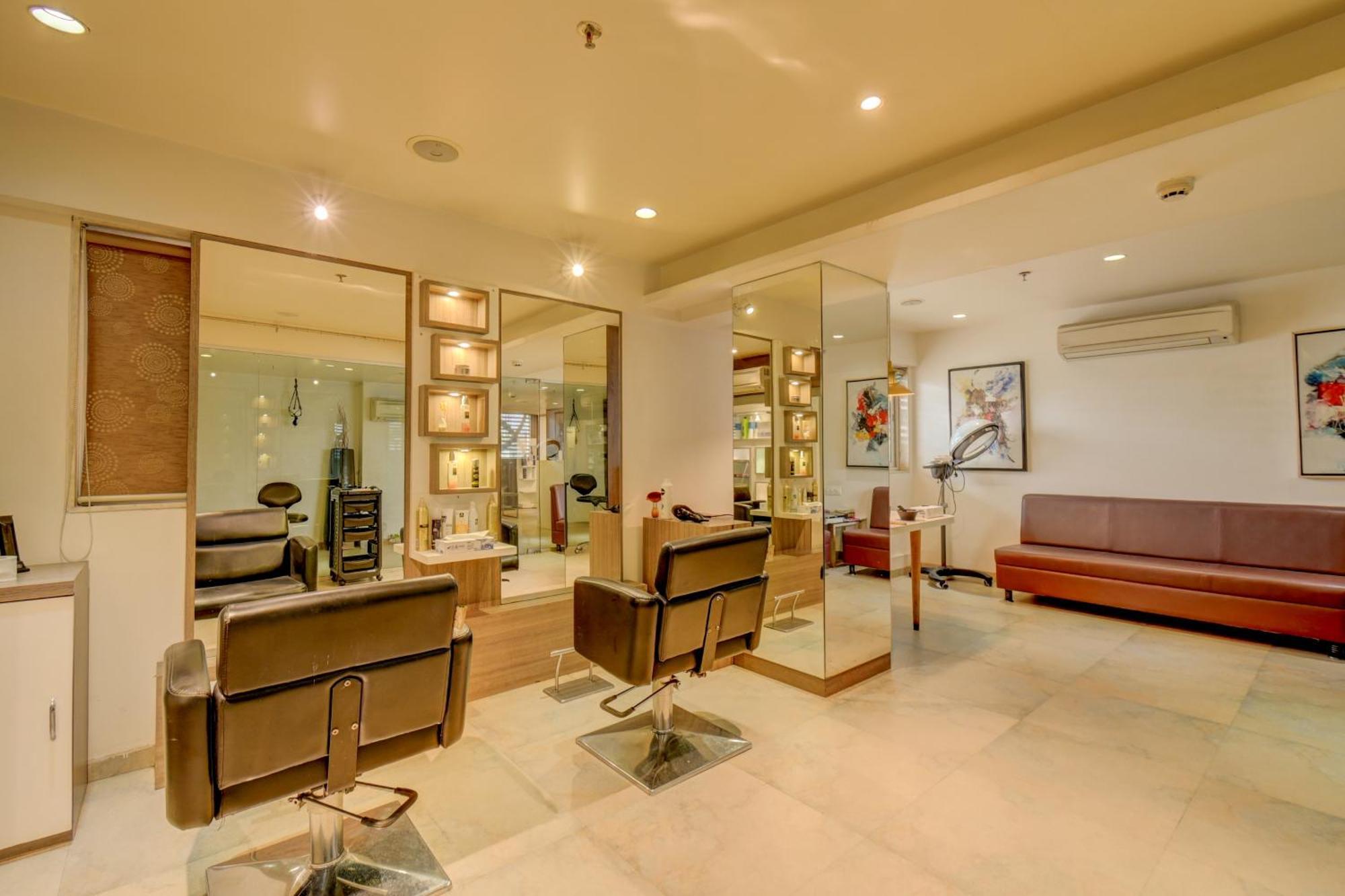 The Ssk Solitaire Hotel & Banquets Nashik Exterior foto